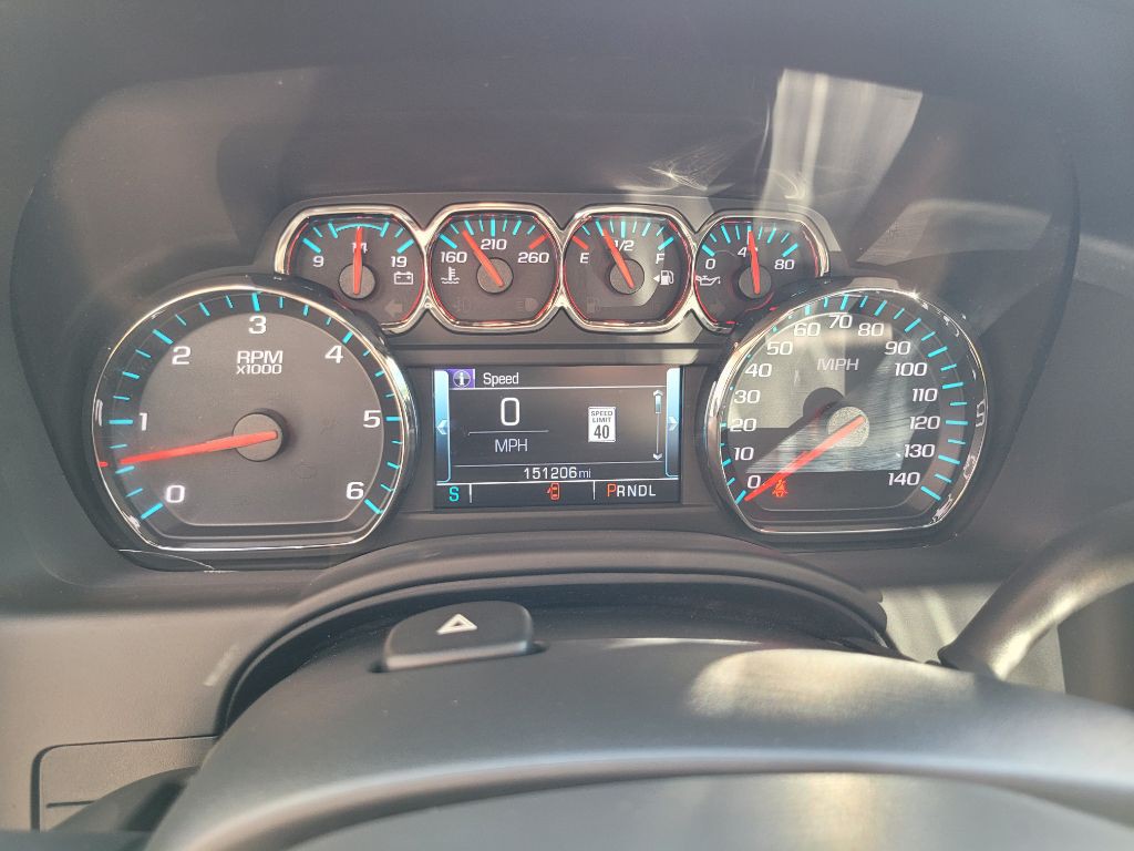 2020 Chevrolet Suburban Image 26