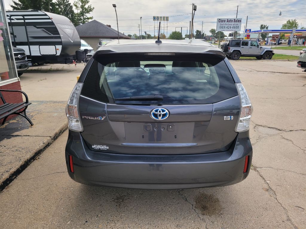 2013 Toyota Prius Image 6
