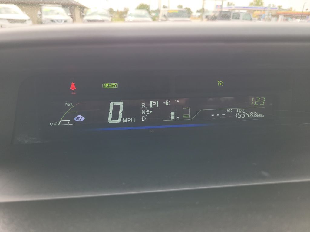 2013 Toyota Prius Image 34