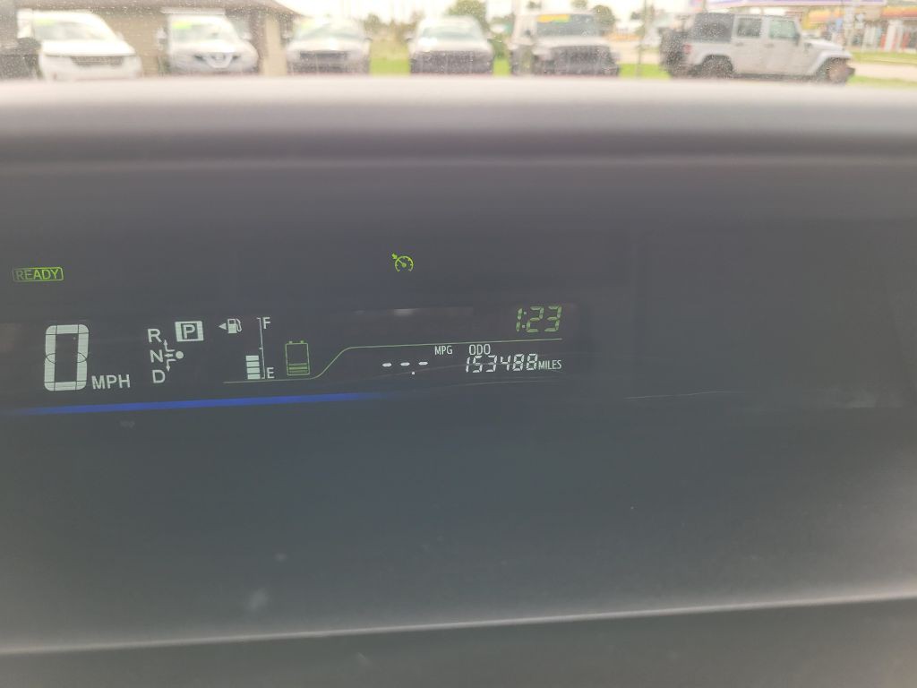 2013 Toyota Prius Image 35