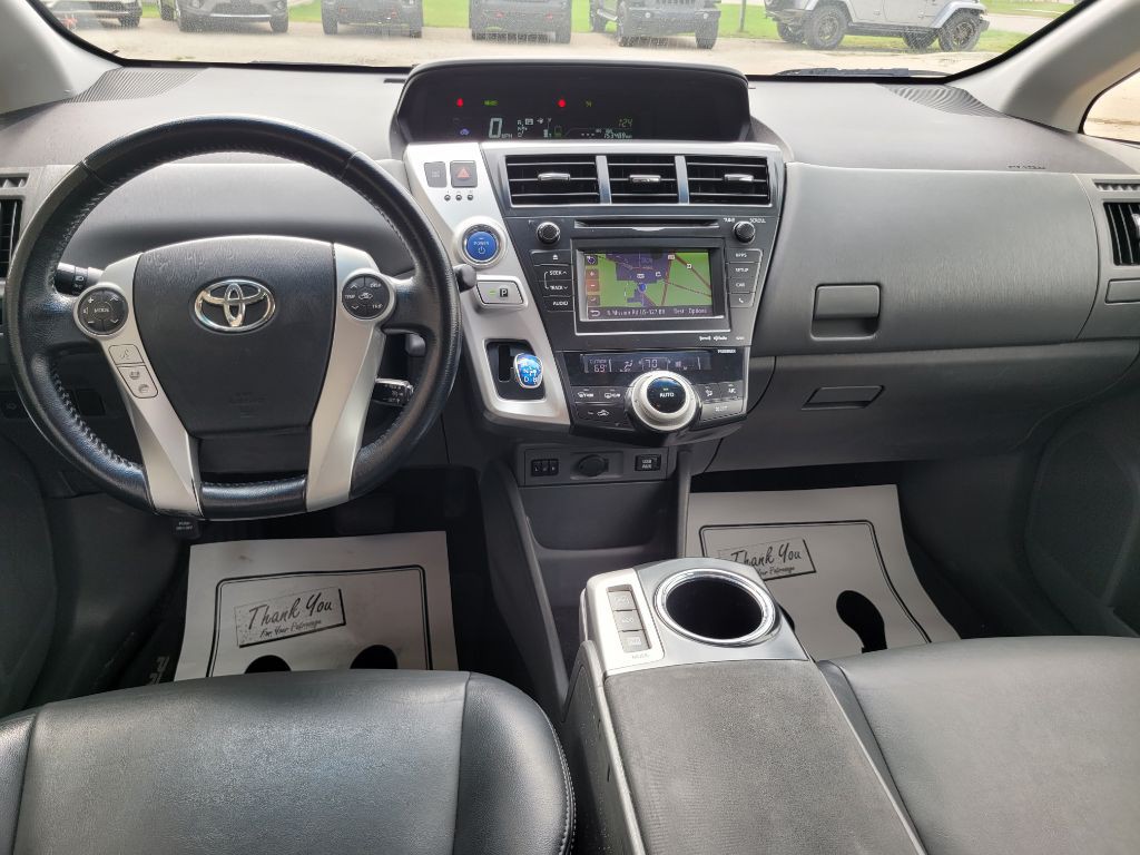 2013 Toyota Prius Image 46