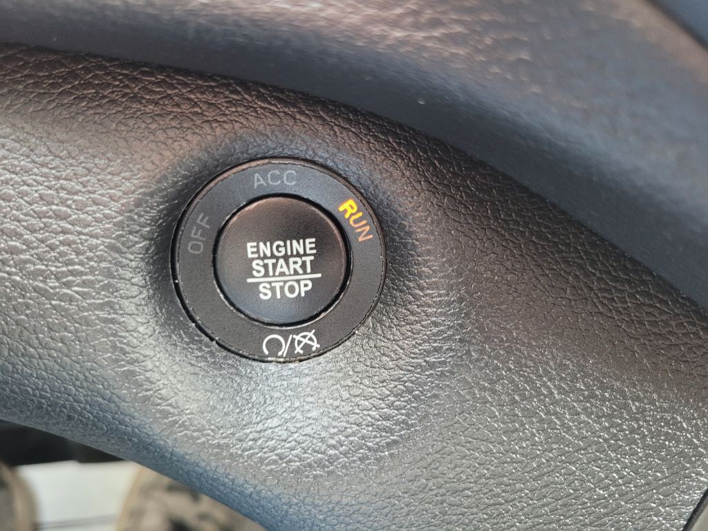 2020 Jeep Cherokee Image 28