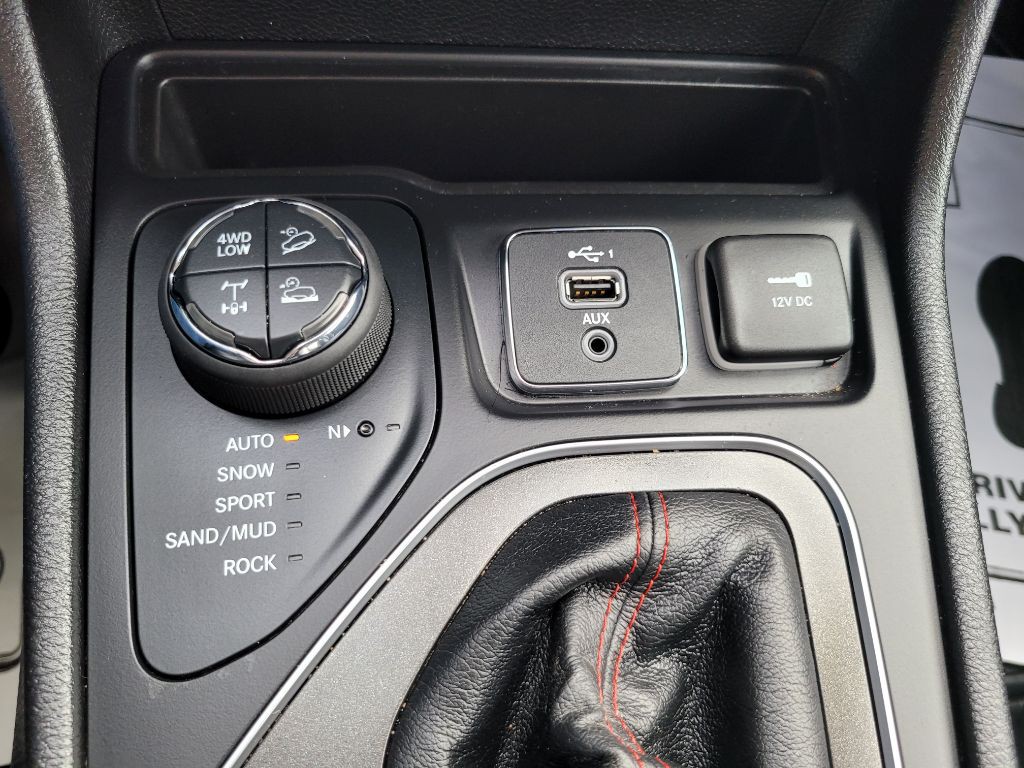 2020 Jeep Cherokee Image 35