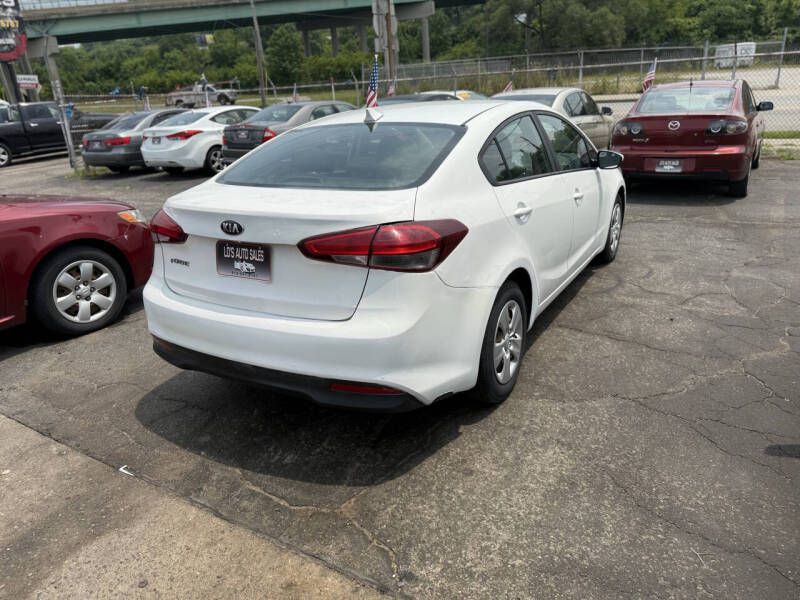 2018 Kia Forte Image 4