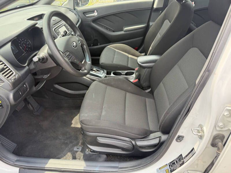 2018 Kia Forte Image 5