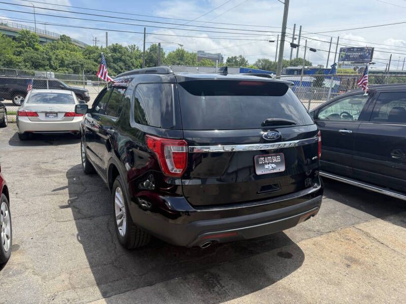 2017 Ford Explorer Image 4