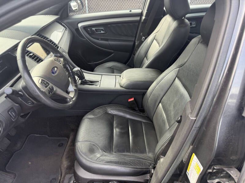 2015 Ford Taurus Image 7