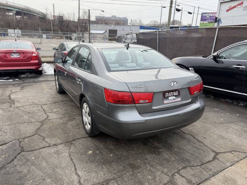 2009 Hyundai Sonata Image 3