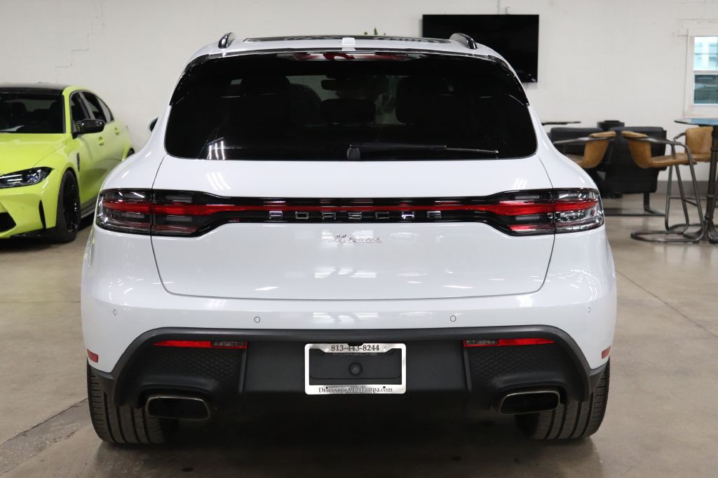 2022 Porsche Macan Image 4