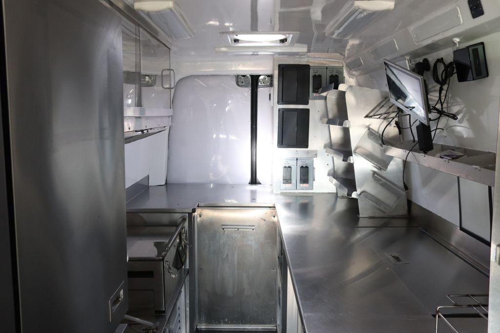 2022 Mercedes-Benz Sprinter Image 18