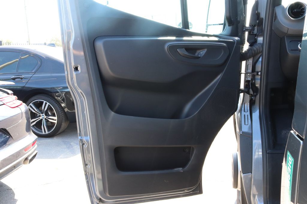 2022 Mercedes-Benz Sprinter Image 26