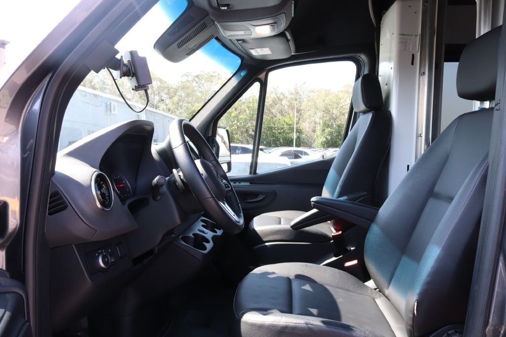 2022 Mercedes-Benz Sprinter Image 27
