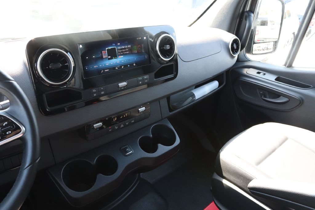 2022 Mercedes-Benz Sprinter Image 33