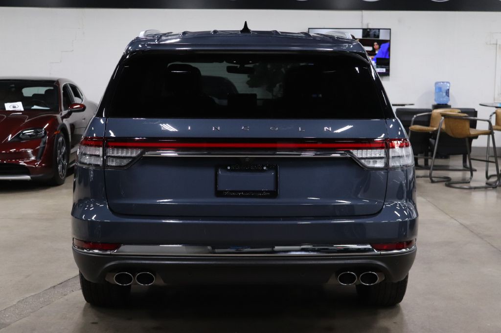 2021 Lincoln Aviator Image 4