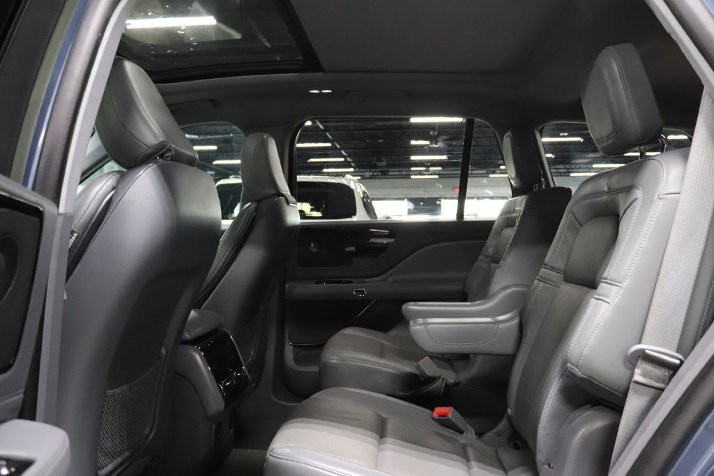 2021 Lincoln Aviator Image 13