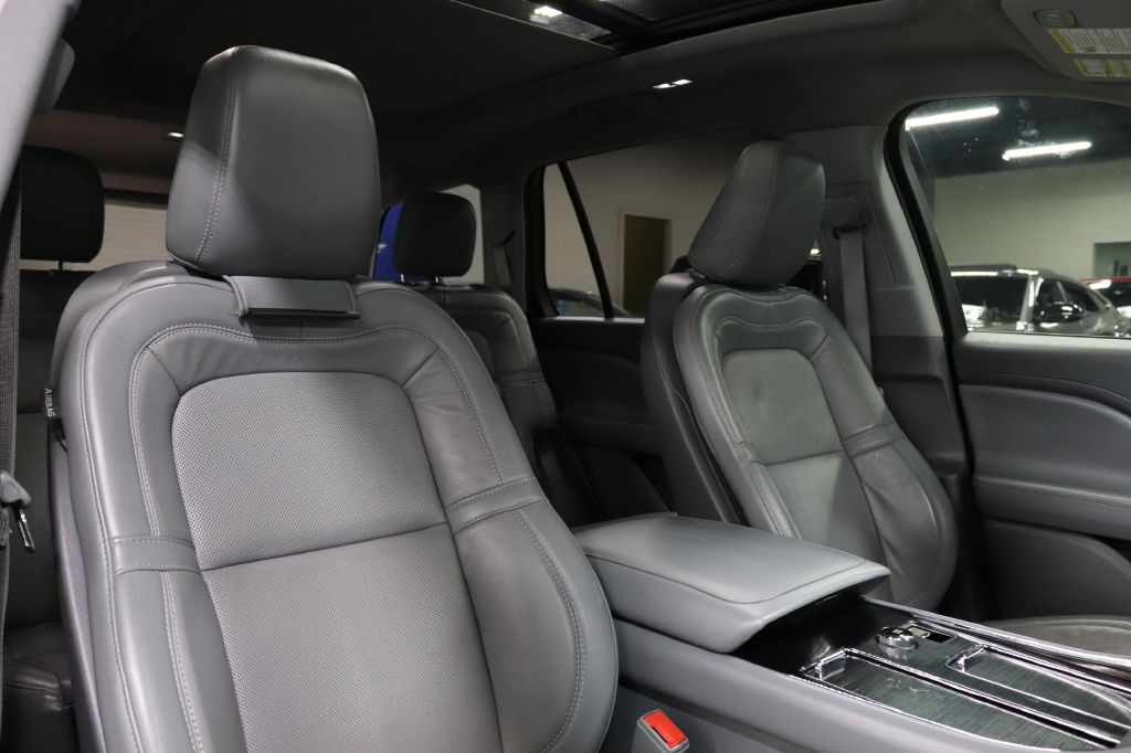 2021 Lincoln Aviator Image 24