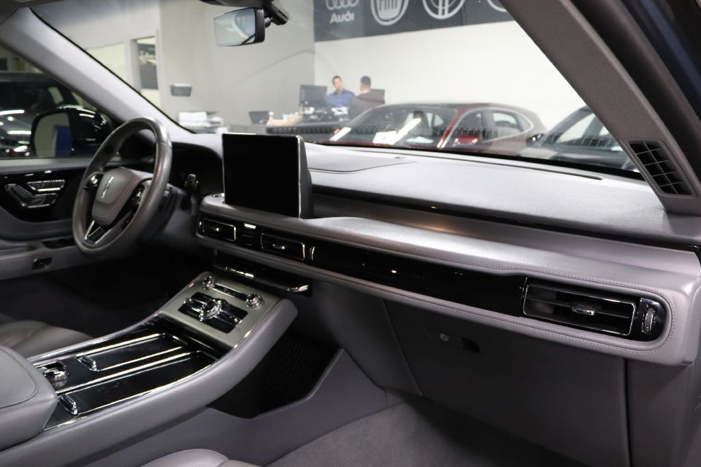 2021 Lincoln Aviator Image 25