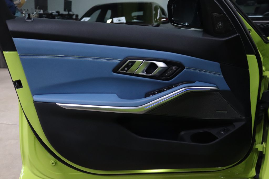 2022 BMW M3 Image 8