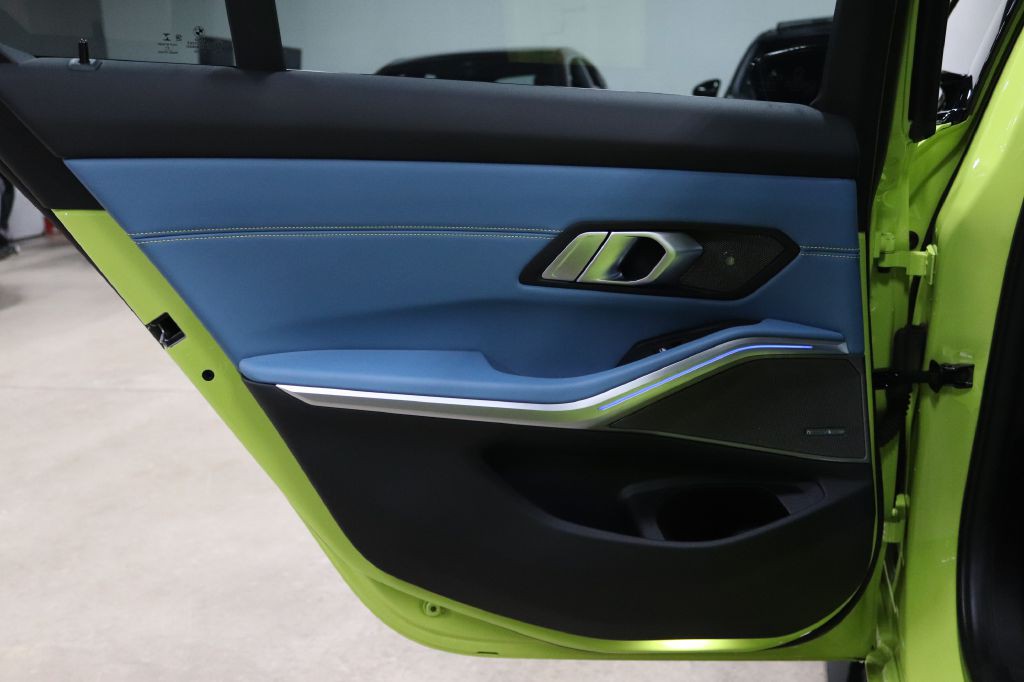 2022 BMW M3 Image 12