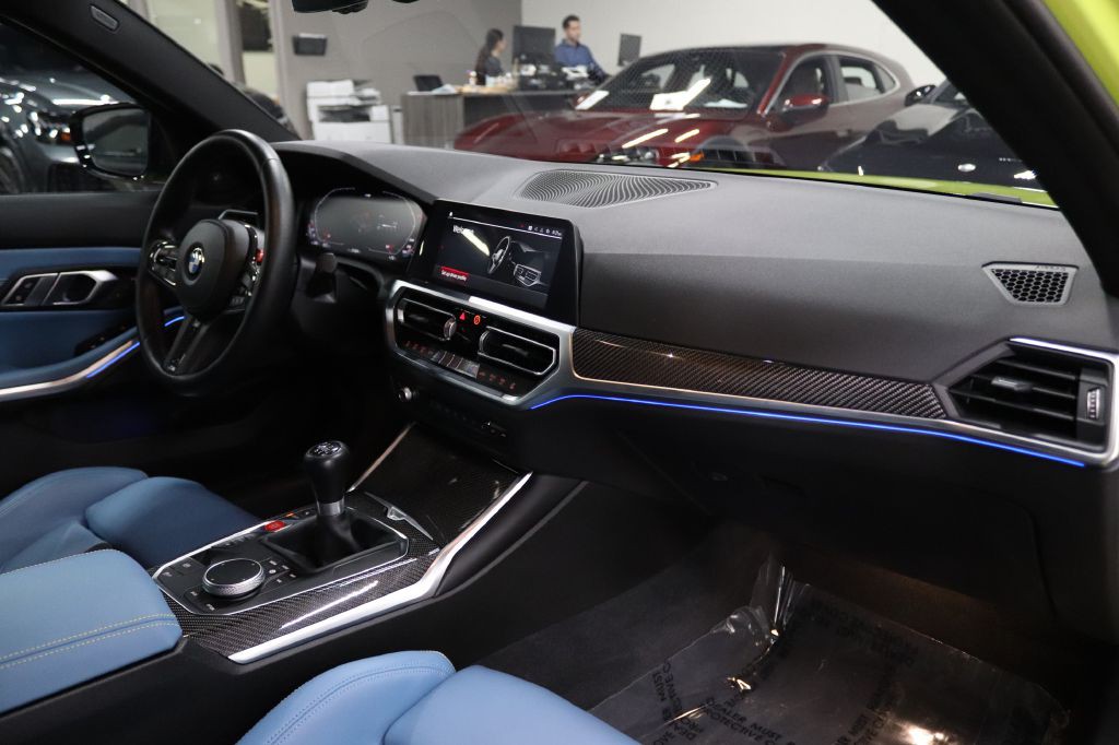 2022 BMW M3 Image 24