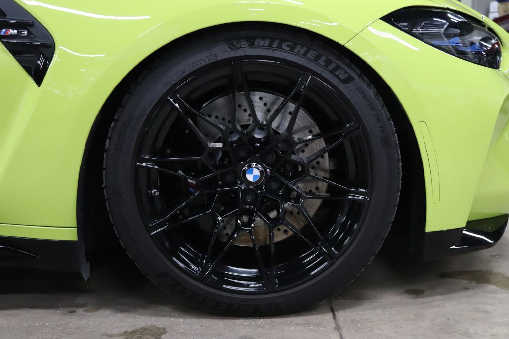 2022 BMW M3 Image 40