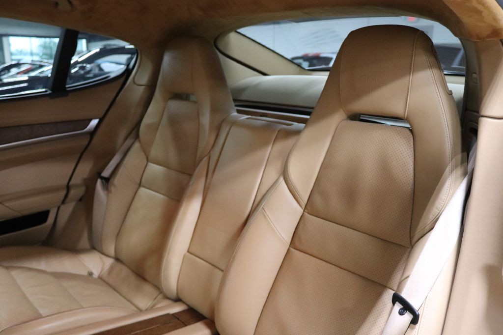 2010 Porsche Panamera Image 24