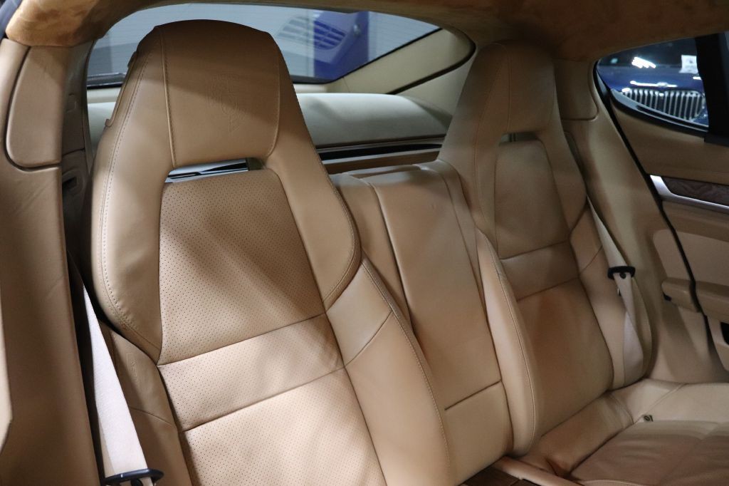 2010 Porsche Panamera Image 30