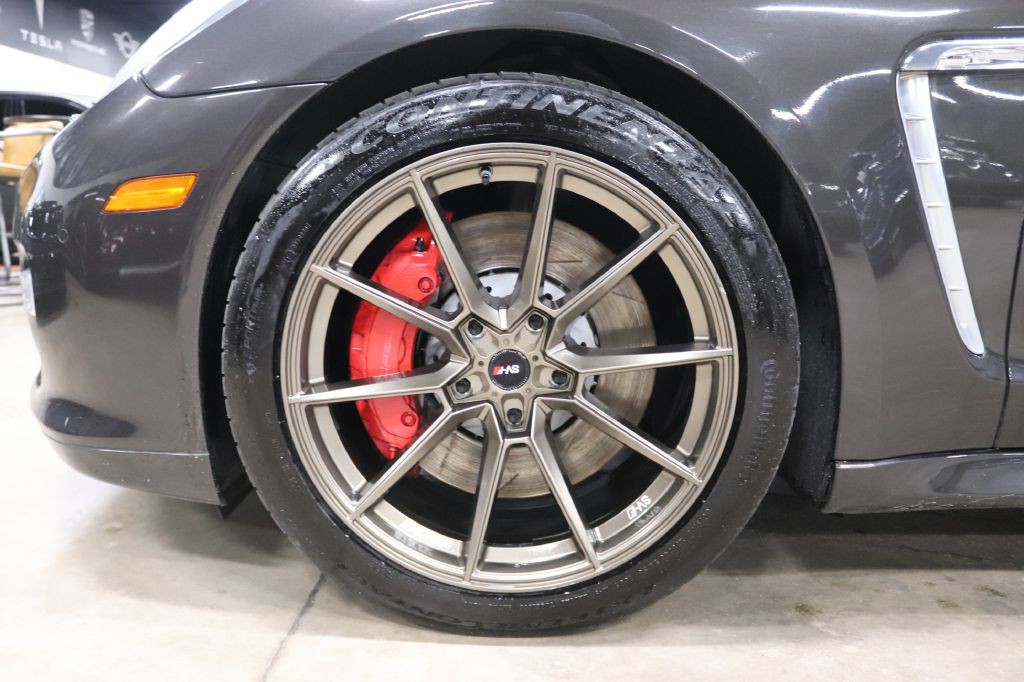2010 Porsche Panamera Image 37