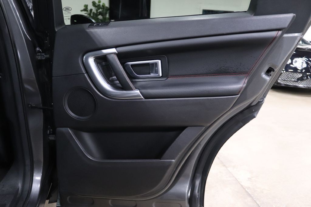 2017 Land Rover Discovery Sport Image 18