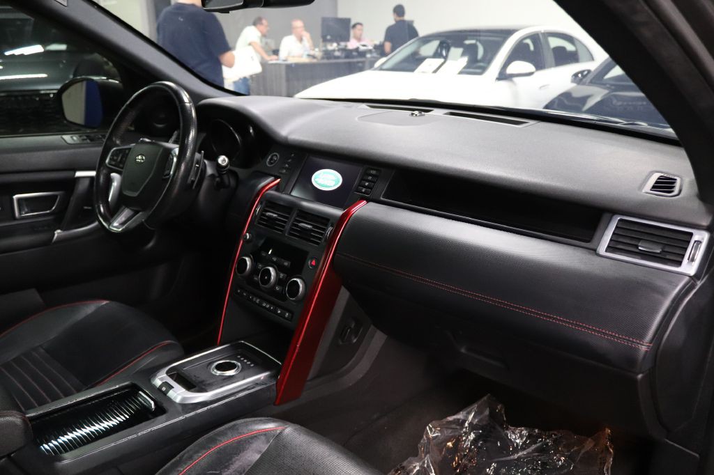 2017 Land Rover Discovery Sport Image 25