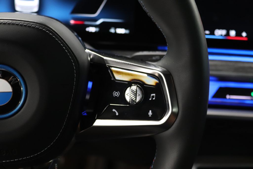 2024 BMW I7 Image 29