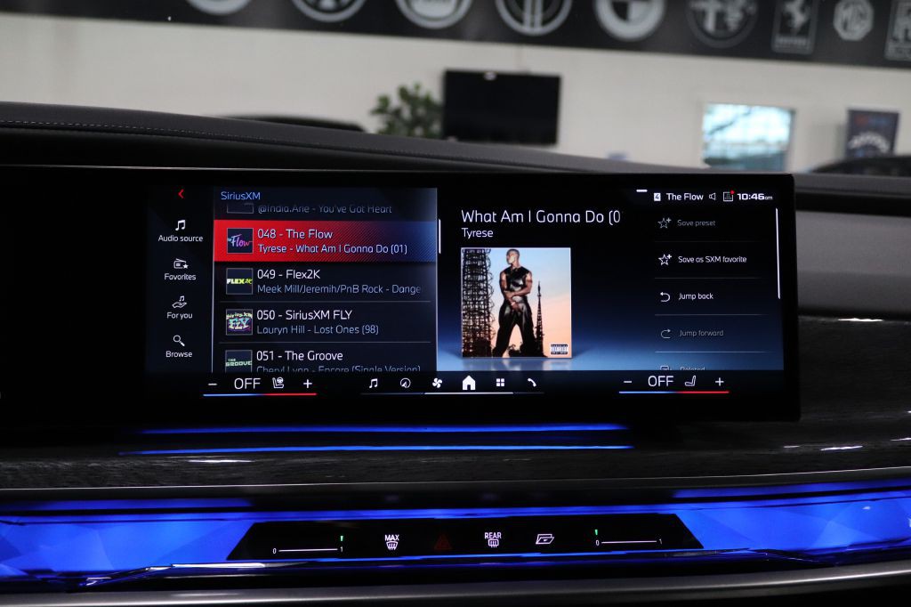 2024 BMW I7 Image 32