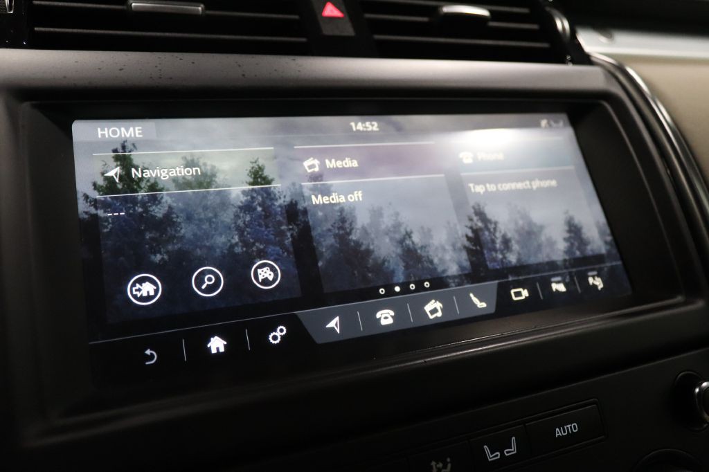 2020 Land Rover Discovery Image 12