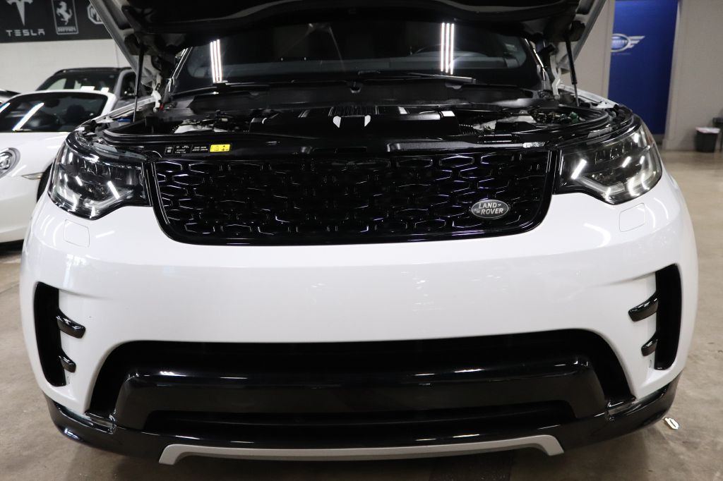 2020 Land Rover Discovery Image 33