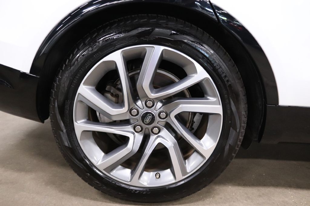 2020 Land Rover Discovery Image 37