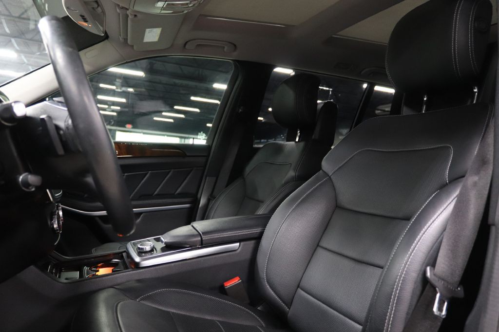 2015 Mercedes-Benz GL-Class Image 11