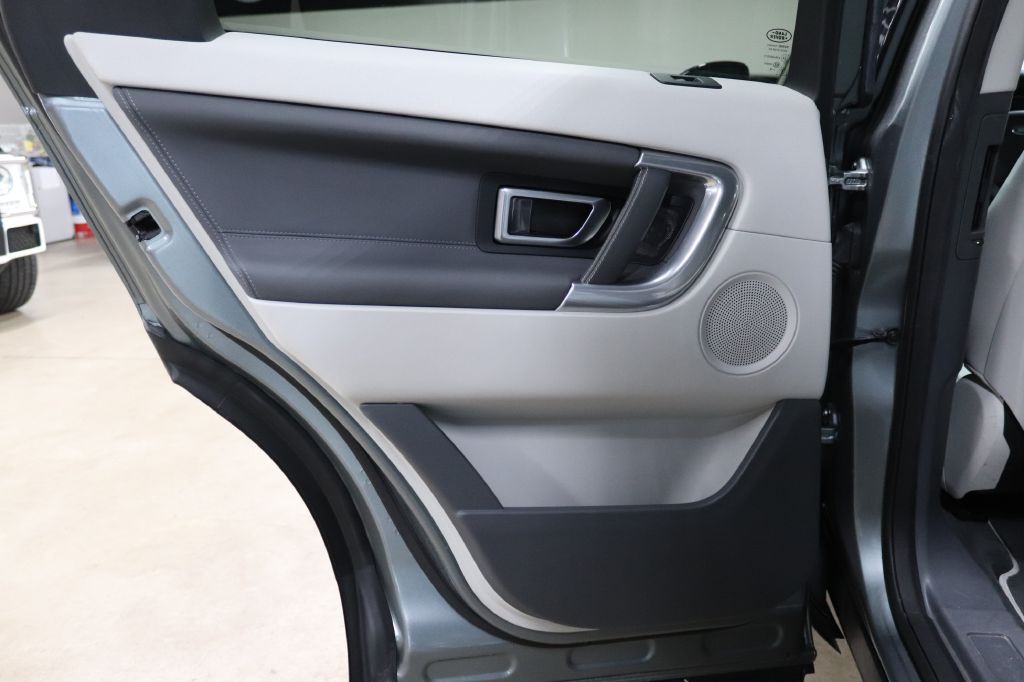 2016 Land Rover Discovery Sport Image 20