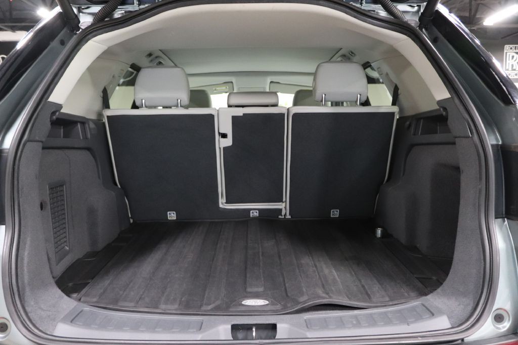 2016 Land Rover Discovery Sport Image 24