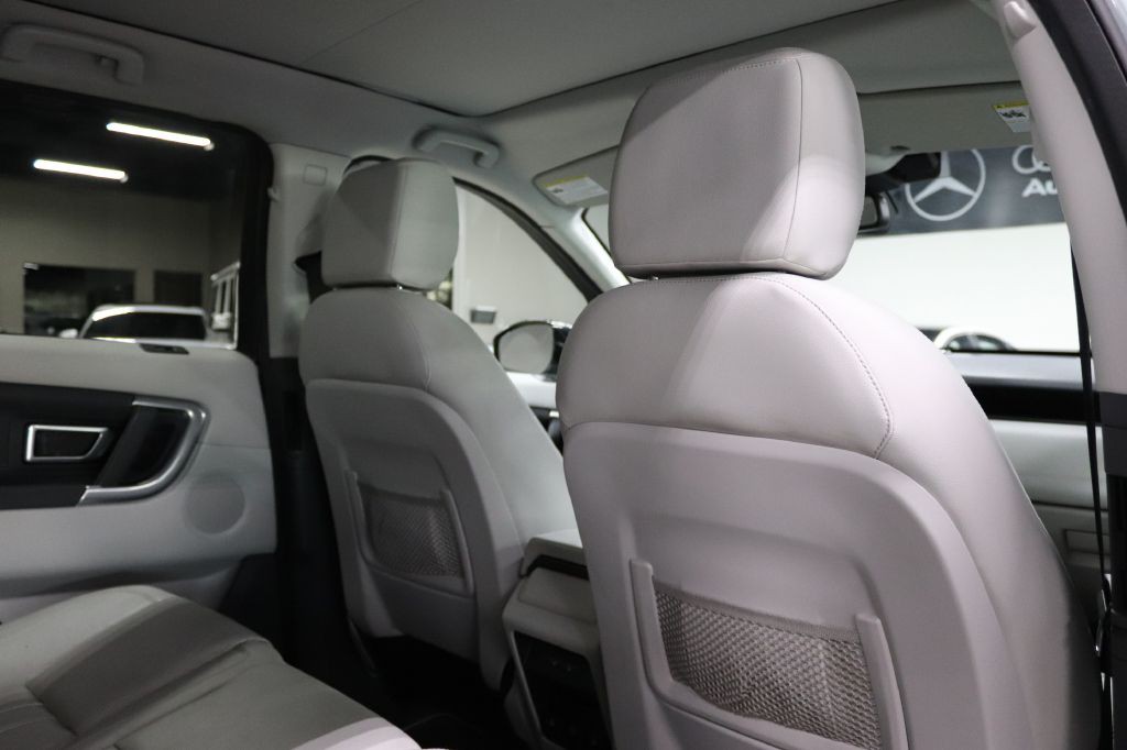 2016 Land Rover Discovery Sport Image 26