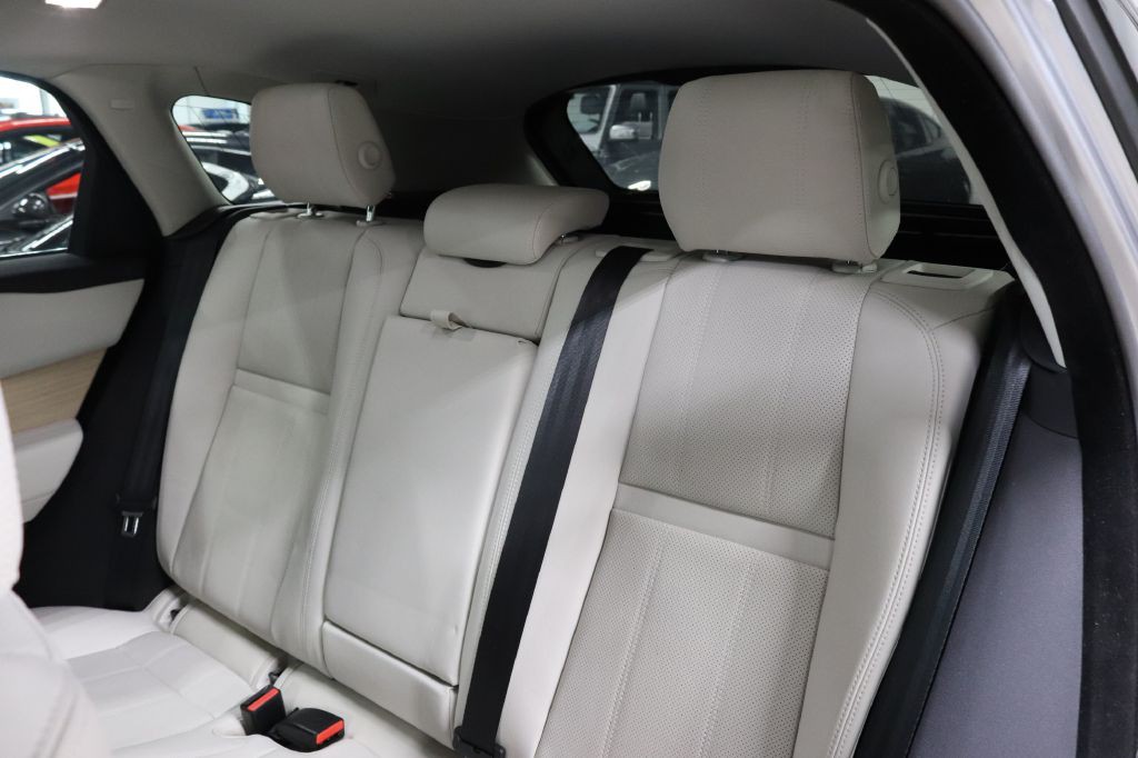 2020 Land Rover Range Rover Image 14