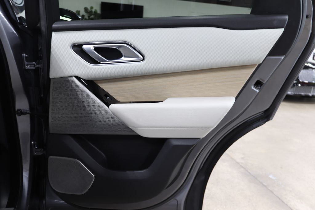2020 Land Rover Range Rover Image 17