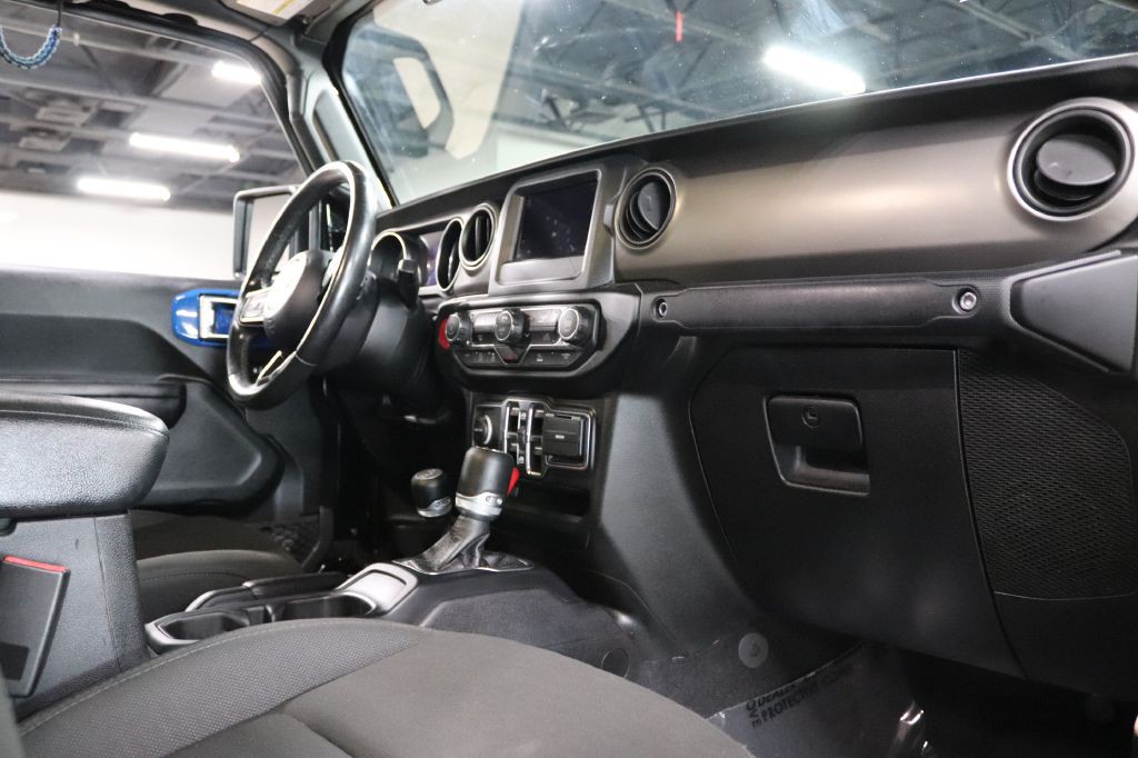 2020 Jeep Gladiator Image 29