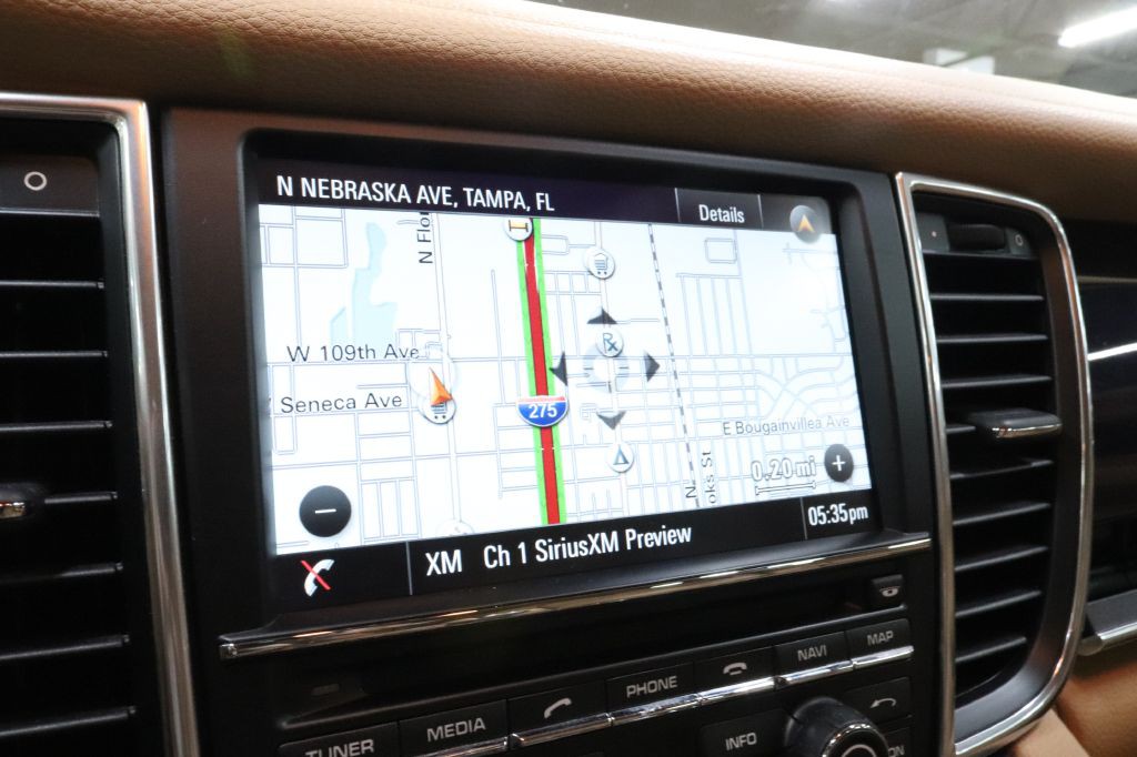 2014 Porsche Panamera Image 15