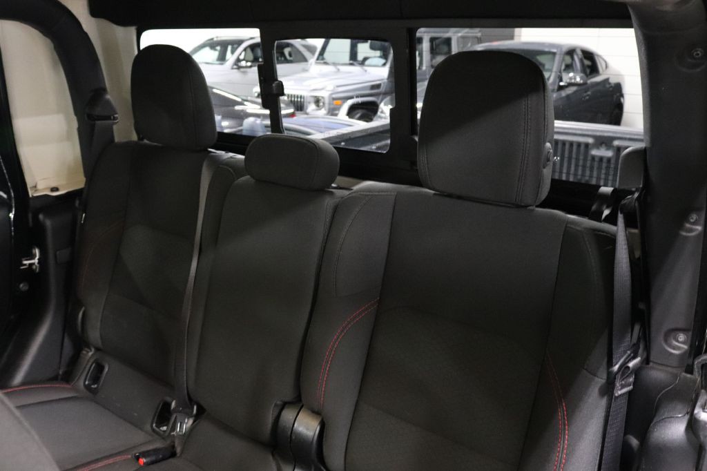 2020 Jeep Gladiator Image 15