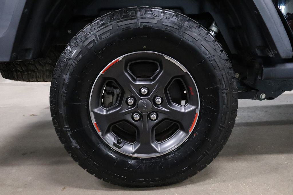 2020 Jeep Gladiator Image 37