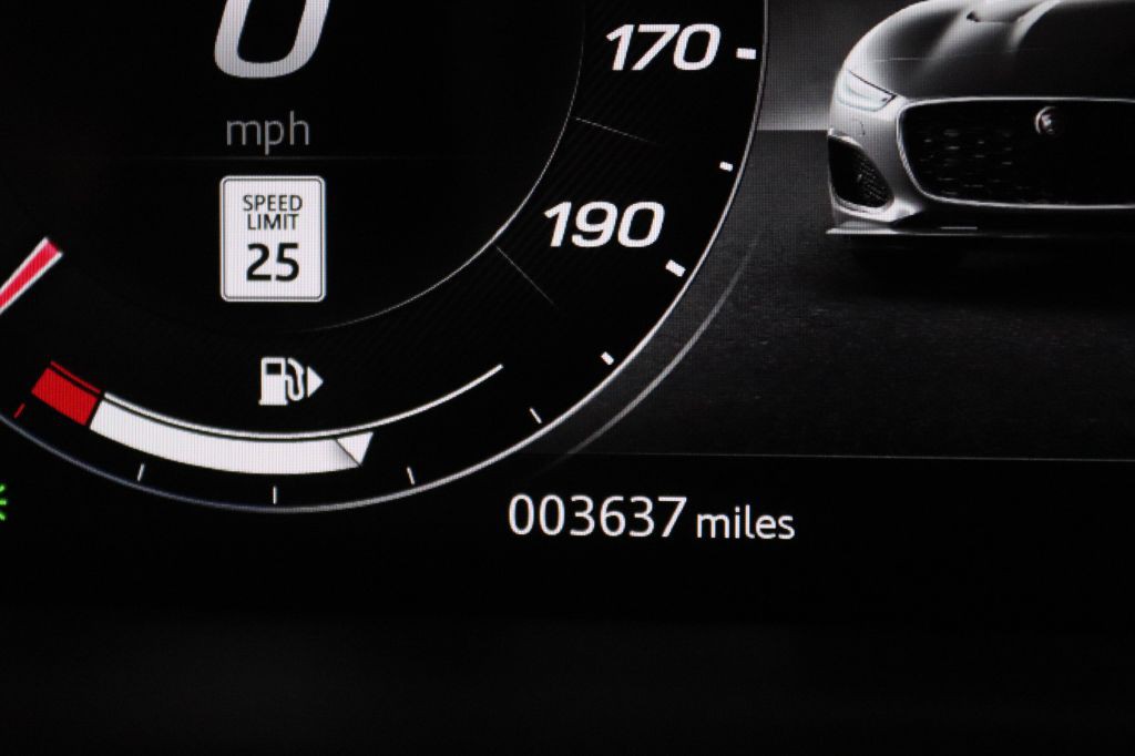 2024 Jaguar F-TYPE Image 35