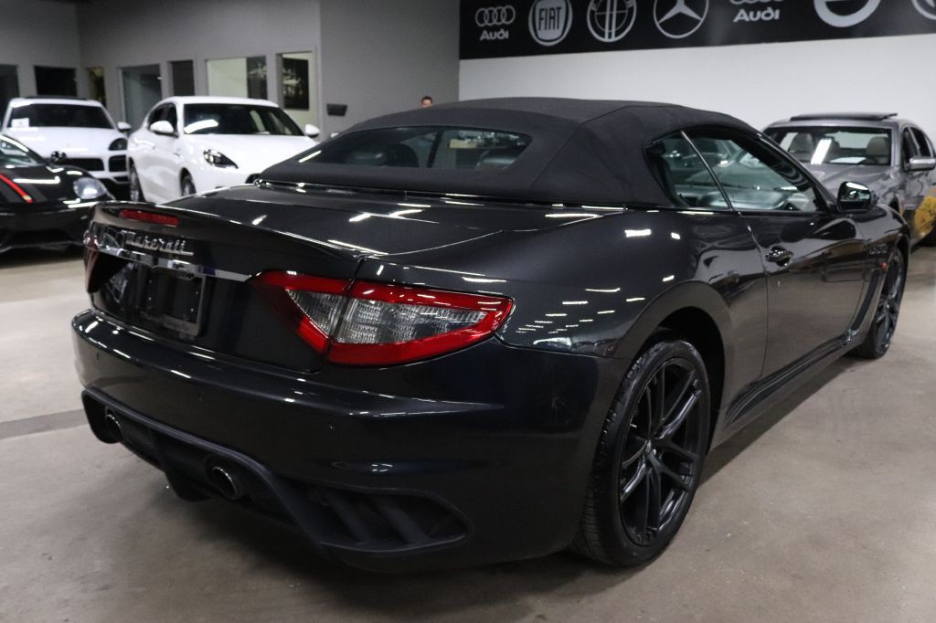 2014 Maserati GranTurismo Image 9