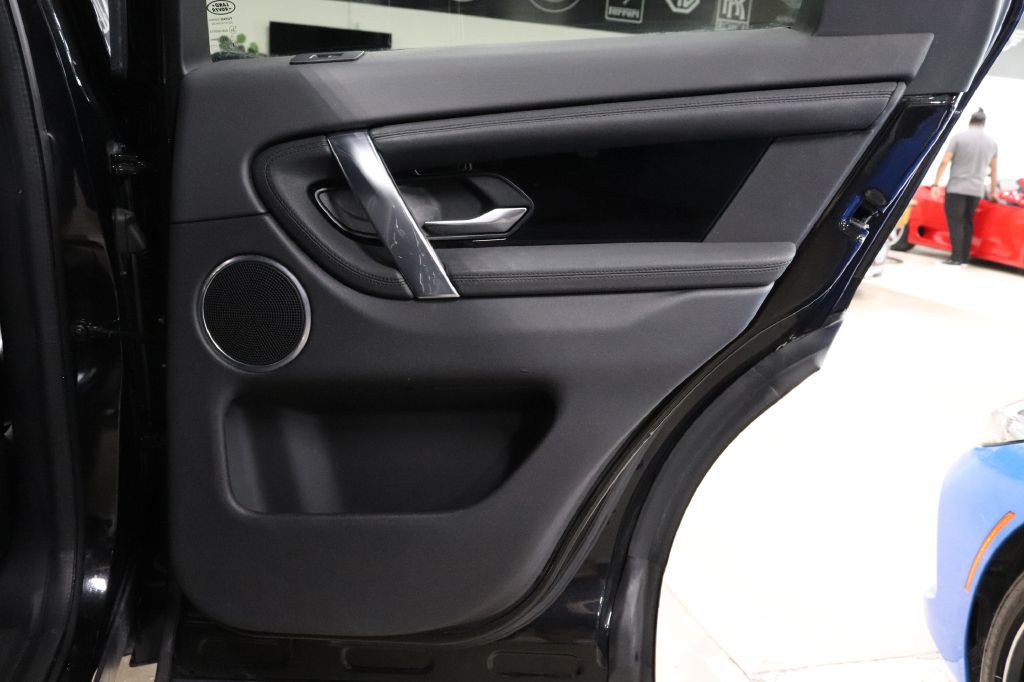 2020 Land Rover Discovery Sport Image 26