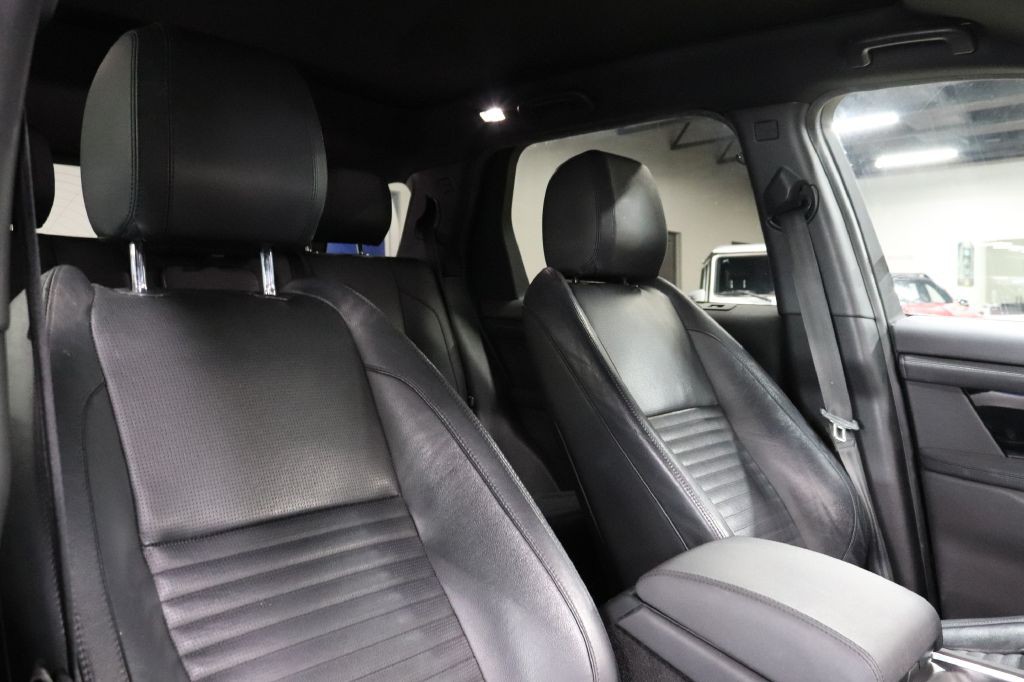 2020 Land Rover Discovery Sport Image 31