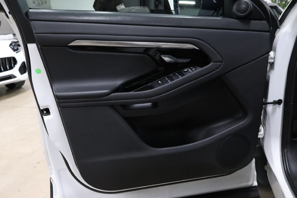 2020 Land Rover Range Rover Evoque Image 9